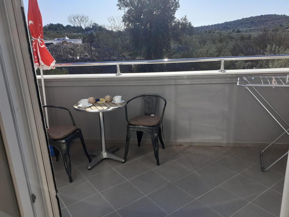 Villa Palfi Jezera Luaran gambar
